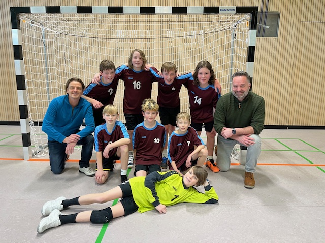 Gruppenfoto Handball mit Väter