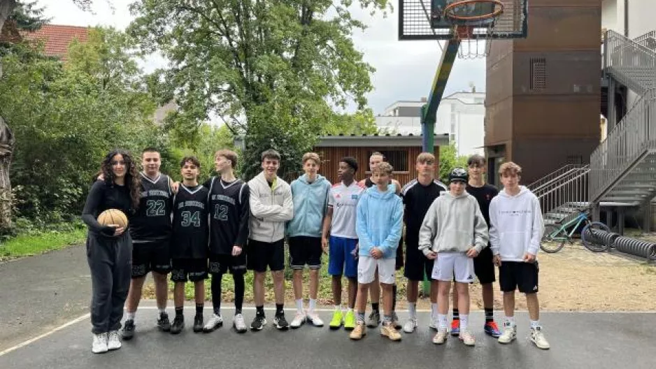 Die Teilnehmer des 1. Laufer Streetball Turniers.