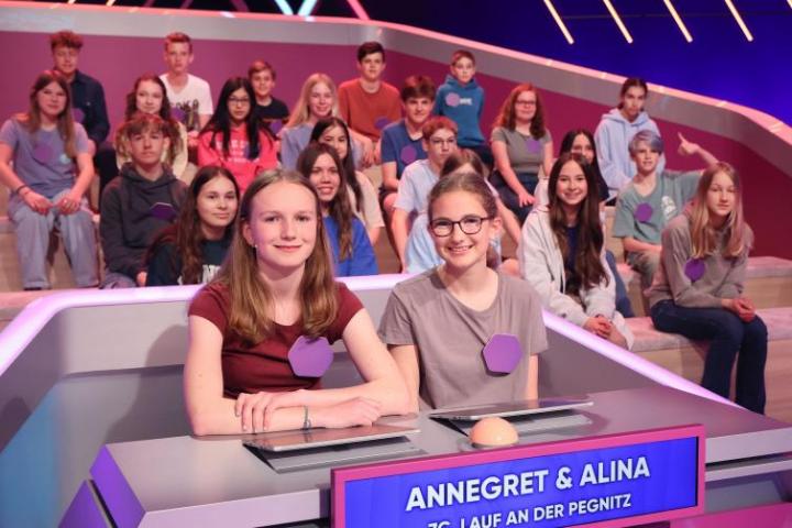 Annegret Durmann und Alina Frank (Foto: KiKA/Steffen Becker)