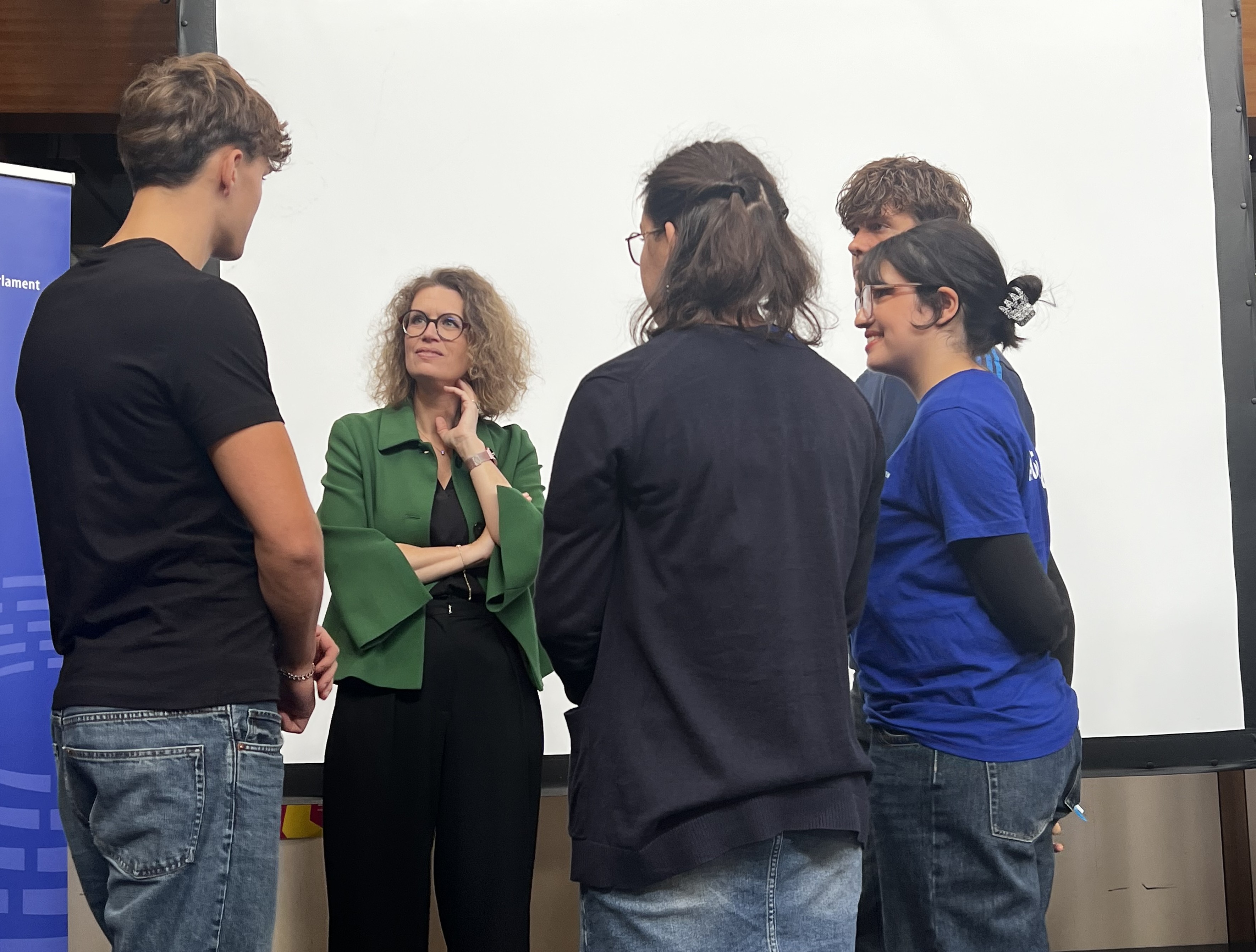 In Kontakt mit der Politikerin Andrea Wechsler. 