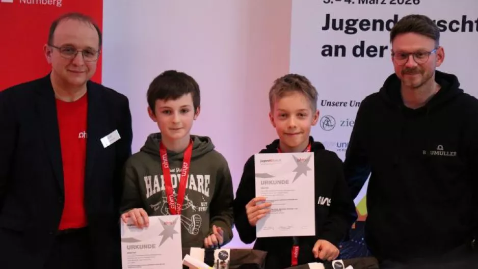 Siegerehrung von Matteo Gelf und Elias Edel (6c)